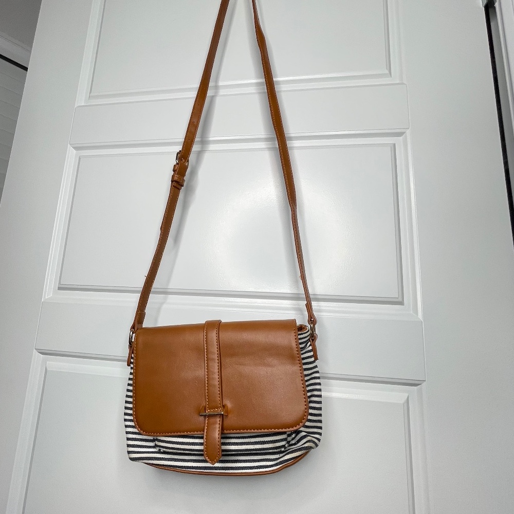 NAUTICAL CROSSBODY WITH STRIPS